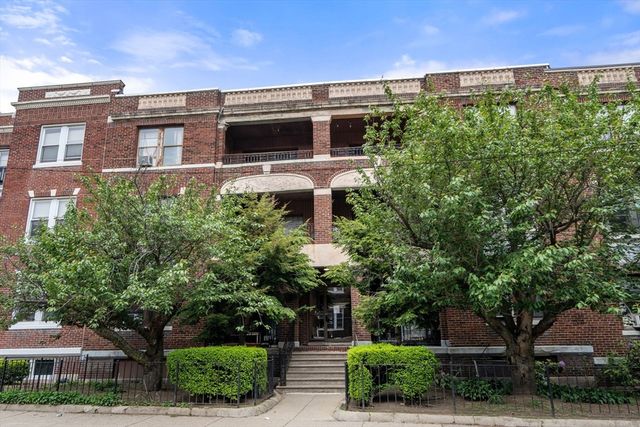 317 Summit Avenue 9, Boston, MA 02135