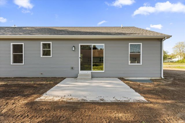 1205 Stacey's Meadow Lane, North Liberty, IN 46554