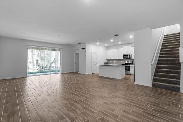 8180 SAYINGS DRIVE, Winter Garden, FL 34787