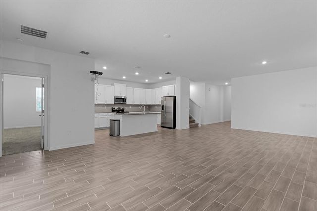 8180 SAYINGS DRIVE, Winter Garden, FL 34787