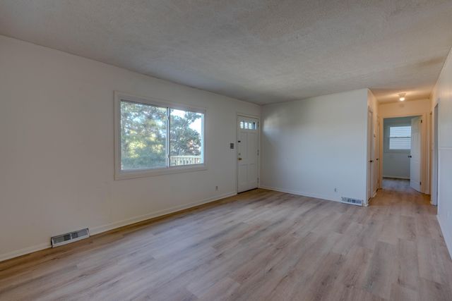 617 Cleveland Avenue, Taylor Mill, KY 41015