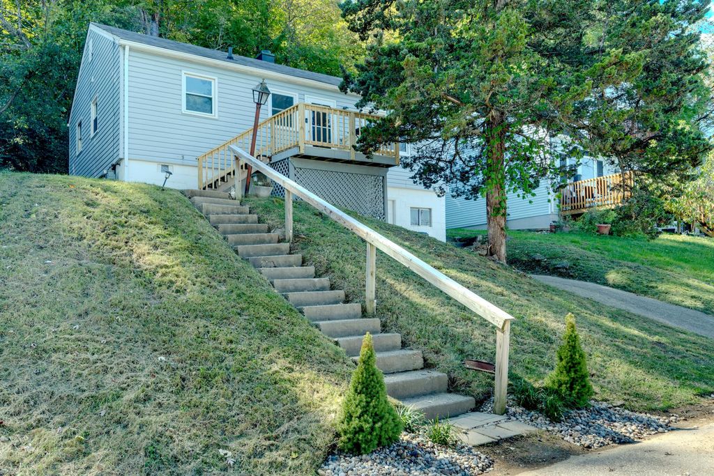 617 Cleveland Avenue, Taylor Mill, KY 41015