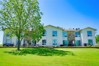 100 Harbor Drive 102A, Runaway Bay, TX 76426