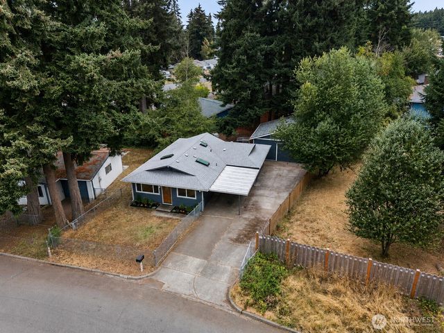 2113 E 68th Street, Tacoma, WA 98404