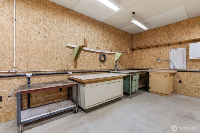 2113 E 68th Street, Tacoma, WA 98404