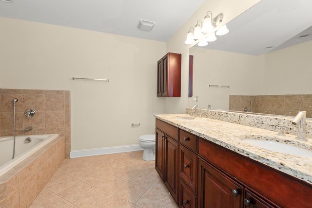 4715 Auvergne Avenue 4715, Lisle, IL 60532