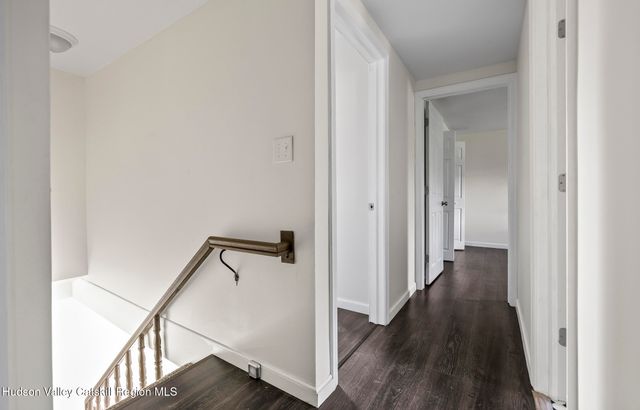 187 New York 9j, Hudson, NY 12534