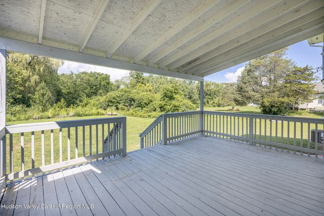 187 New York 9j, Hudson, NY 12534