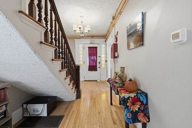 550 County St, New Bedford, MA 02740