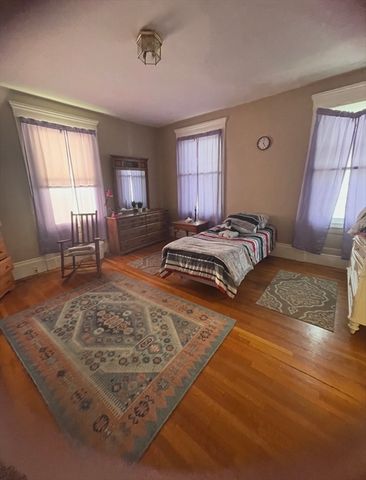 550 County St, New Bedford, MA 02740