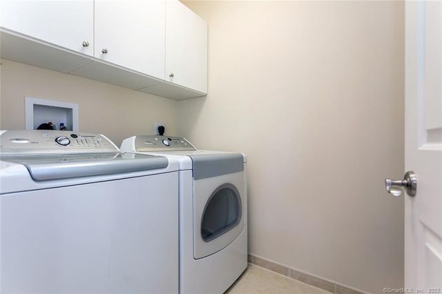 164 North Lake Shore Drive, Brookfield, CT 06804