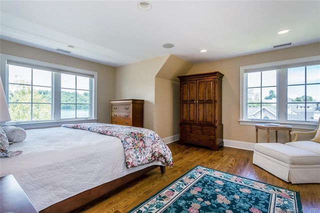 164 North Lake Shore Drive, Brookfield, CT 06804