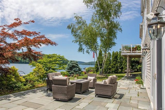 164 North Lake Shore Drive, Brookfield, CT 06804