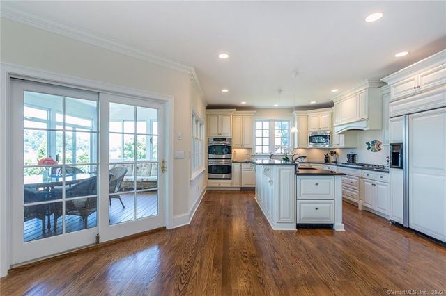 164 North Lake Shore Drive, Brookfield, CT 06804