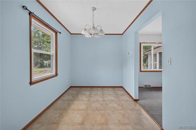 6134 Dover Road, Hamburg, NY 14085