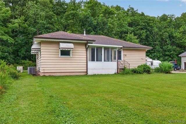 6134 Dover Road, Hamburg, NY 14085