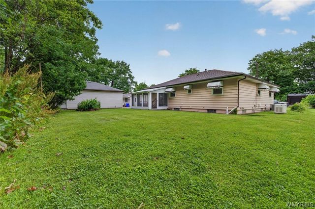 6134 Dover Road, Hamburg, NY 14085