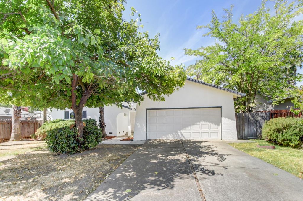 7782 25th St, Sacramento, CA 95832