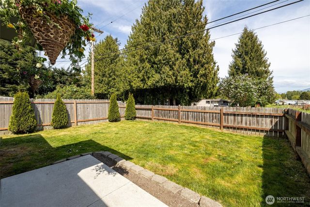 113 S Gardner Road, Burlington, WA 98233