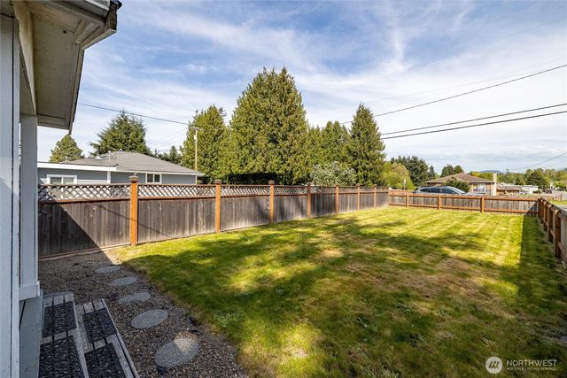 113 S Gardner Road, Burlington, WA 98233