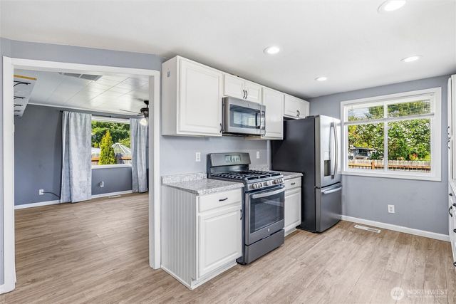 113 S Gardner Road, Burlington, WA 98233