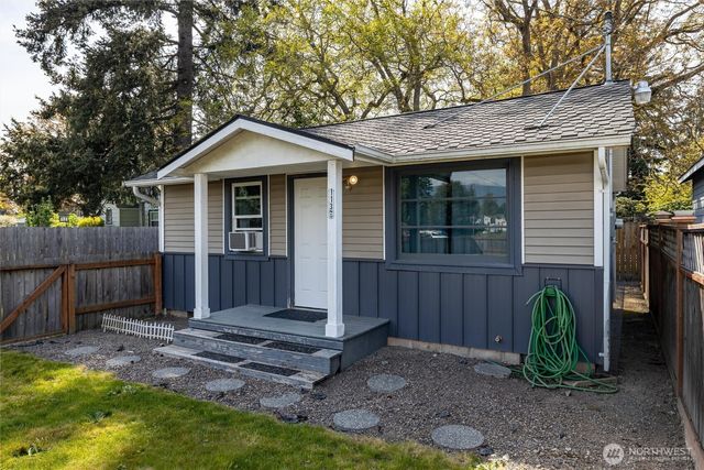 113 S Gardner Road, Burlington, WA 98233
