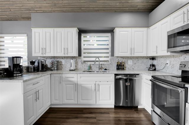 7491 Stirling Bridge Boulevard, Delray Beach, FL 33446