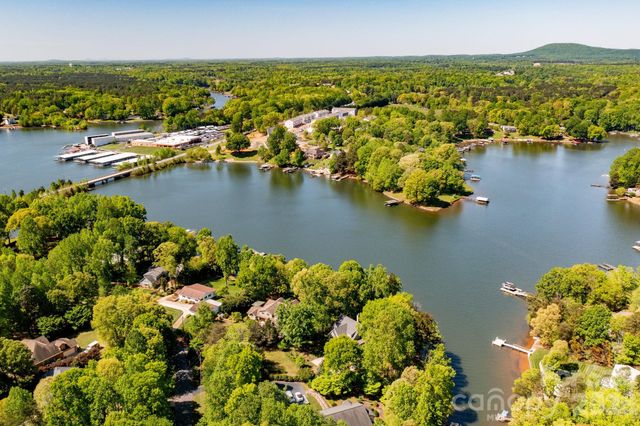 4134 Barbrick Street, Sherrills Ford, NC 28673