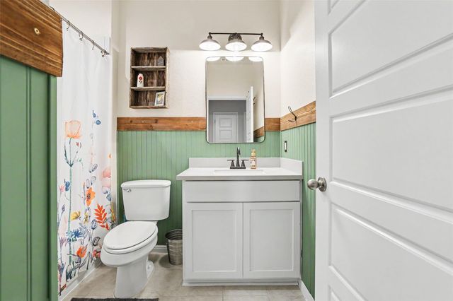 104 Ladolia LN, San Marcos, TX 78666