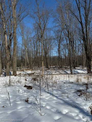660 Fitchburg Road, Stockbridge, MI 49285