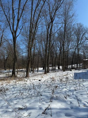 660 Fitchburg Road, Stockbridge, MI 49285