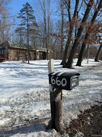660 Fitchburg Road, Stockbridge, MI 49285