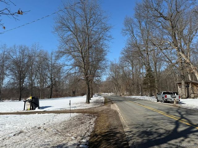 660 Fitchburg Road, Stockbridge, MI 49285