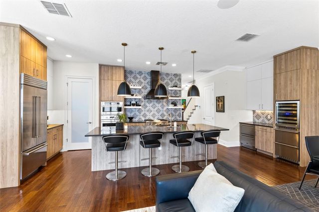 266 W LYMAN AVENUE, Winter Park, FL 32789