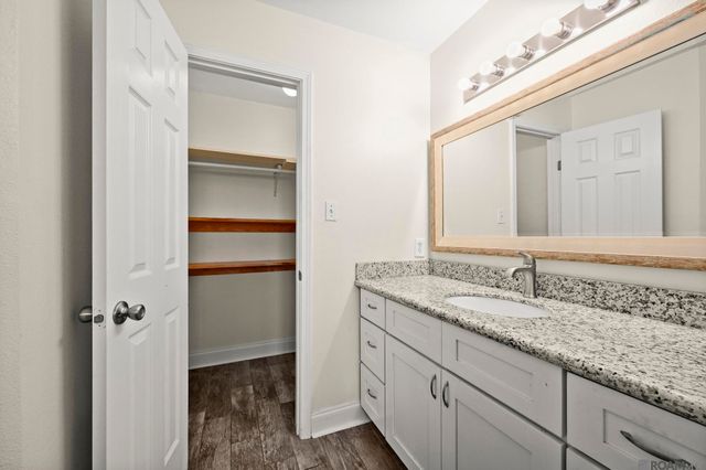 11186 Henson Dr, Greenwell Springs, LA 70739