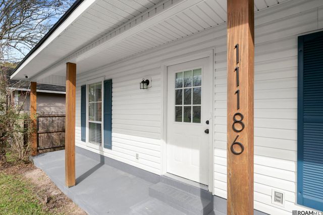 11186 Henson Dr, Greenwell Springs, LA 70739