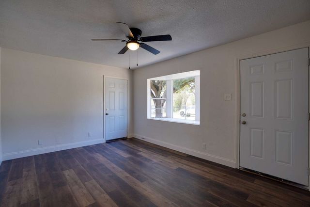 4363 Lisbon Street, Fort Worth, TX 76107