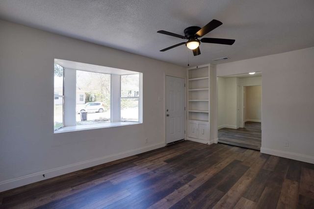 4363 Lisbon Street, Fort Worth, TX 76107