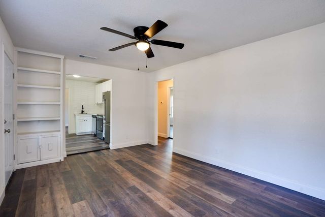 4363 Lisbon Street, Fort Worth, TX 76107