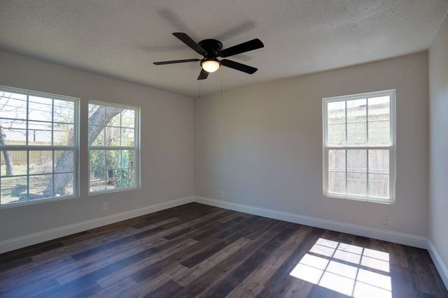 4363 Lisbon Street, Fort Worth, TX 76107