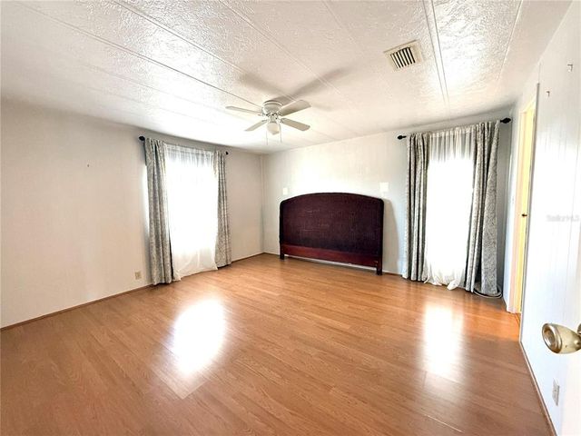 210 N SAINT THOMAS CIRCLE, Apollo Beach, FL 33572
