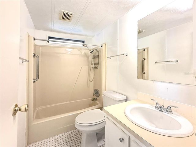 210 N SAINT THOMAS CIRCLE, Apollo Beach, FL 33572