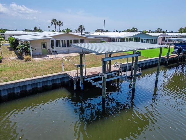 210 N SAINT THOMAS CIRCLE, Apollo Beach, FL 33572