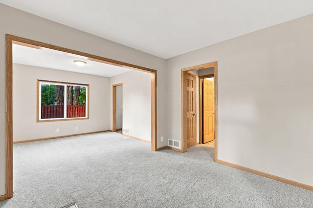 4209 Zane Avenue N, Robbinsdale, MN 55422