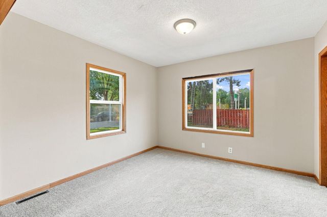 4209 Zane Avenue N, Robbinsdale, MN 55422