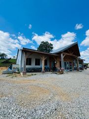 1841 Hwy 1228, East Bernstadt, KY 40729