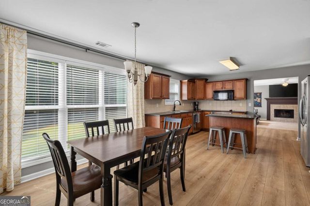 5417 Woodstream Court, Gainesville, GA 30507