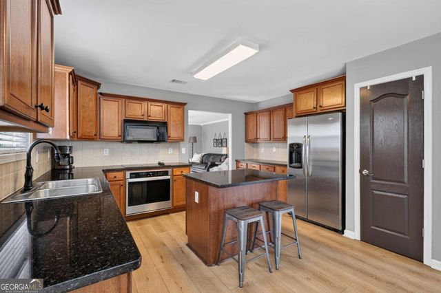5417 Woodstream Court, Gainesville, GA 30507