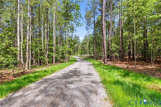 2460 Ballsville Rd, Powhatan, VA 23139