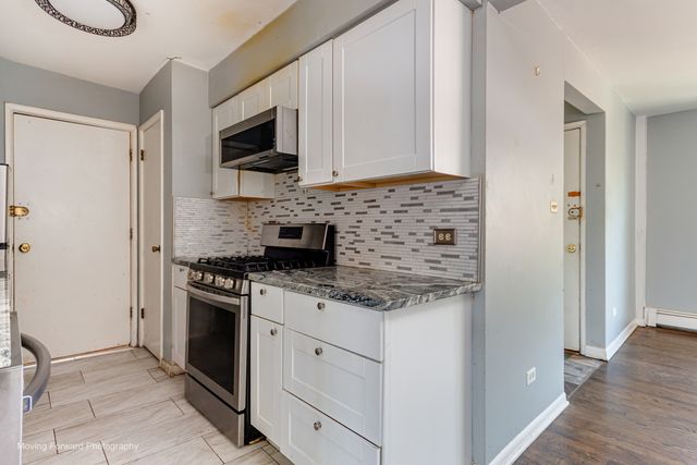 6945 S Chappel Avenue 3A, Chicago, IL 60649